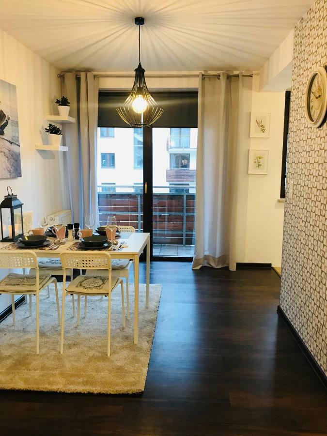 كراكوفيا Bird House Apartment In The City Center المظهر الخارجي الصورة