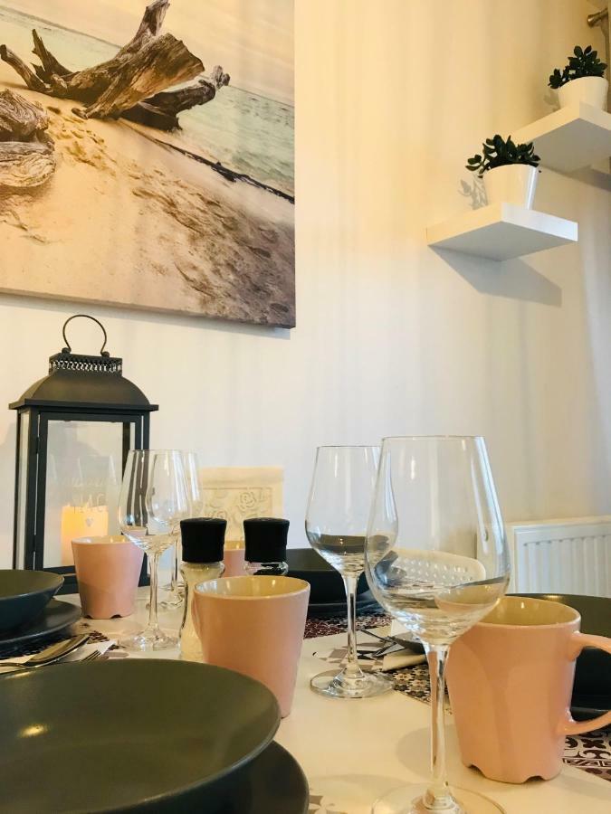 كراكوفيا Bird House Apartment In The City Center المظهر الخارجي الصورة